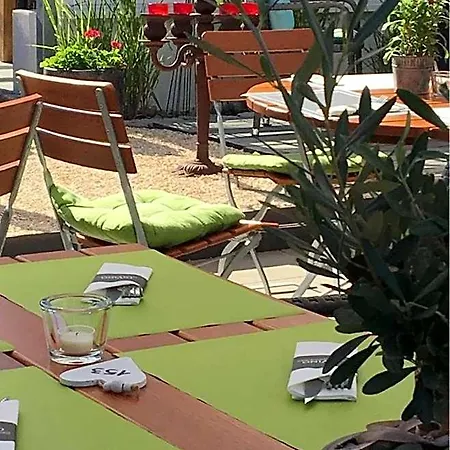 Hotel Restaurant Am Kellhof 3*